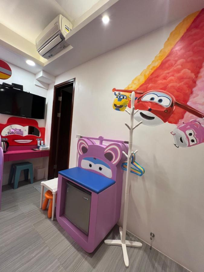 Fun Holiday Family Hostel Tainan Exterior photo